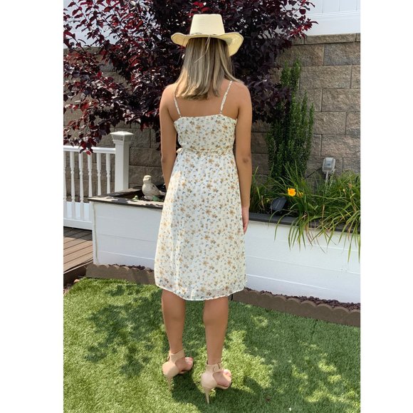 FLORAL WRAP SUMMER DRESS - Picture 5 of 10